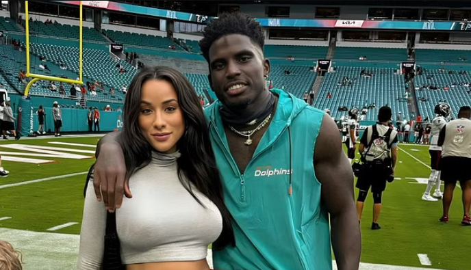 tyreek hill wife