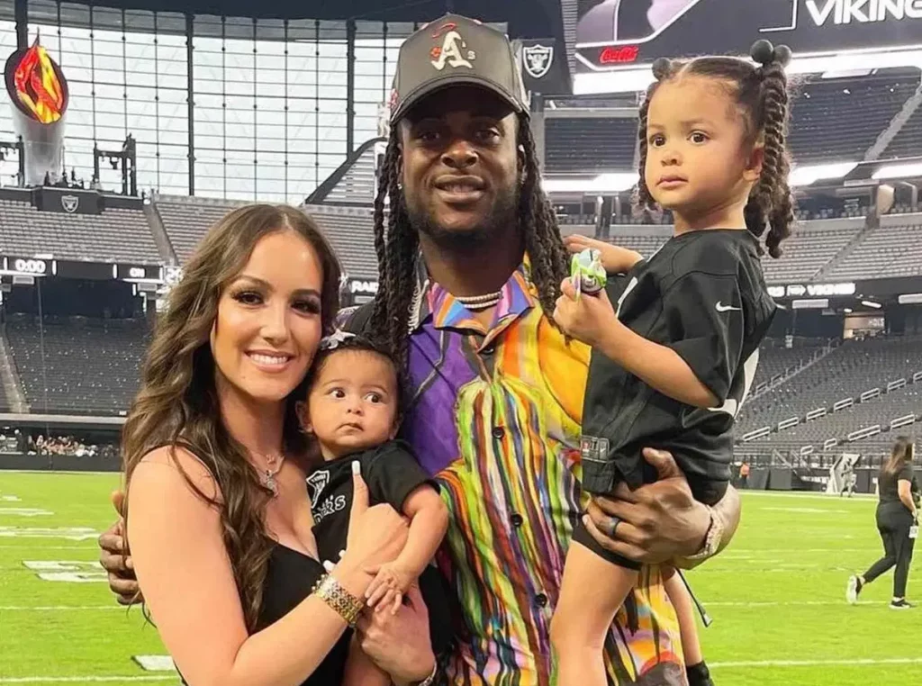 Davante Adams' Wife, Age, Height, Weight, Net Worth, Career And Full Bio