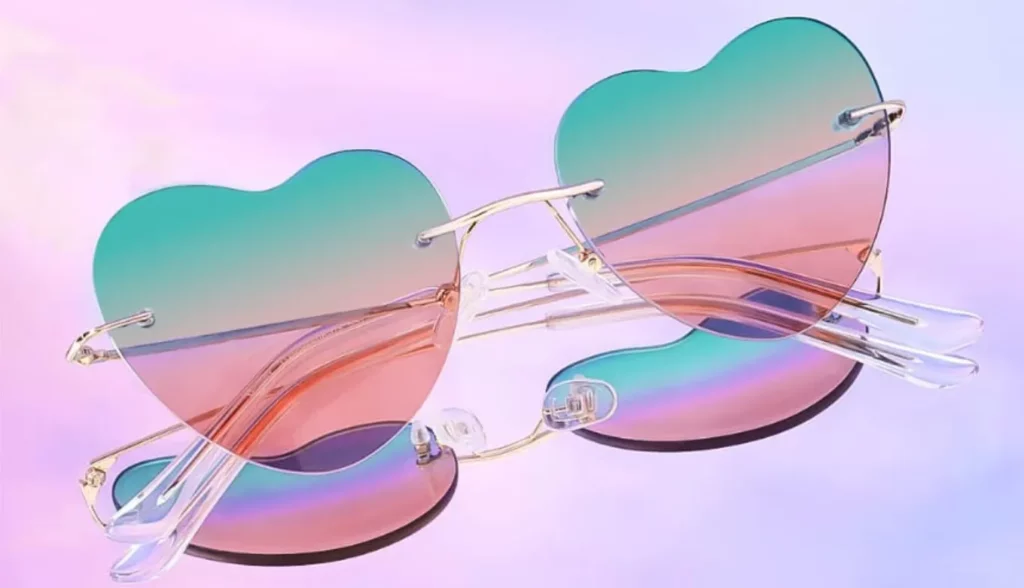 Gift Guide: Choosing the Perfect Eyewear for Your Partner