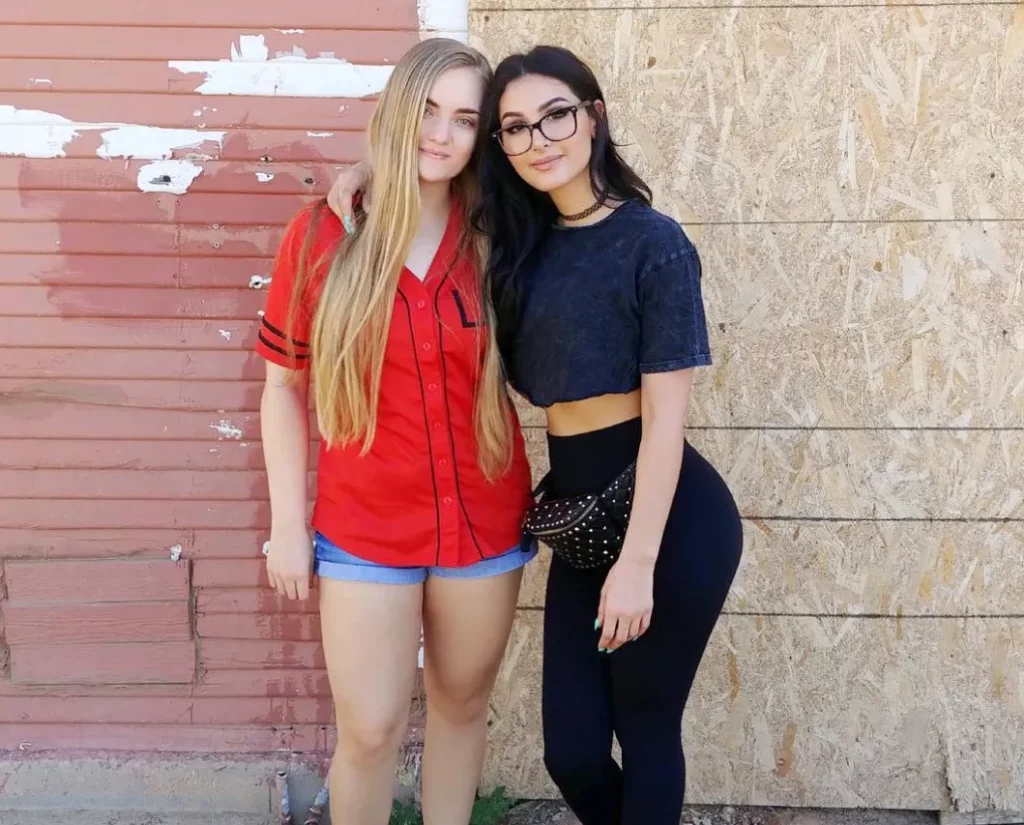 Sssniperwolf Husband, Age, Height, Weight, Net Worth, Career, And Full Bio In 2025