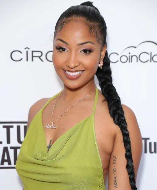 Shenseea Age Biography, Net Worth, Career, Lifestyle & More 