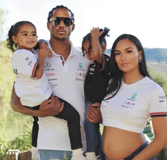 Cordell Broadus is in a long-term committed relationship with Phia Barragan